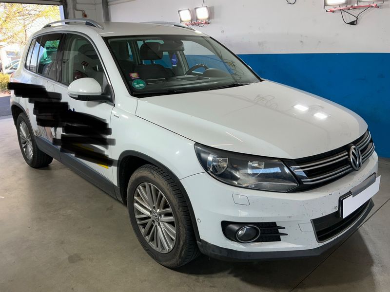 Volkswagen Tiguan 2.0 TDI Cup Sport & Style BlueMotion Tech 2014 – снимка 12