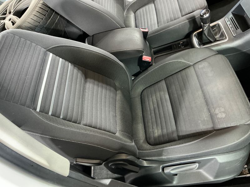 Volkswagen Tiguan 2.0 TDI Cup Sport & Style BlueMotion Tech 2014 – снимка на щета 40