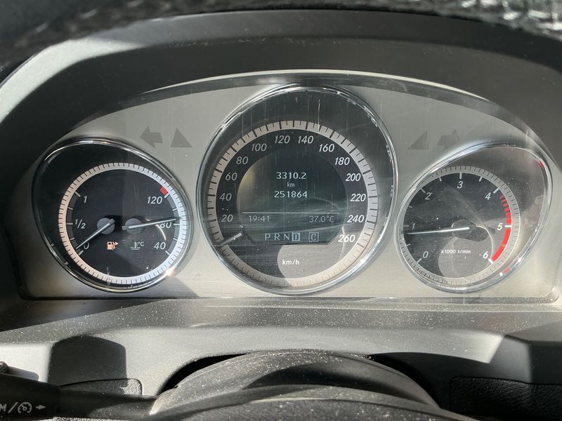 Mercedes-Benz C-Klasse C 220 CDI BlueEfficiency Avantgarde 2010 – снимка 18