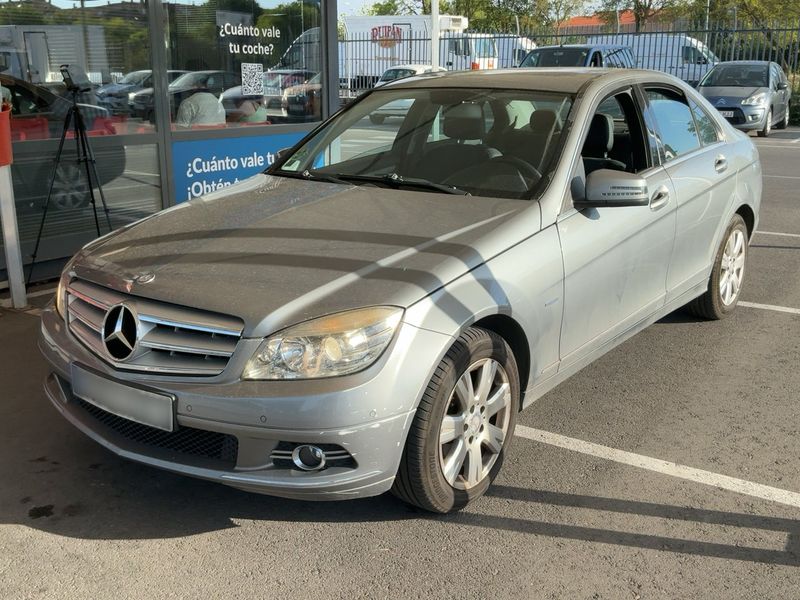 Mercedes-Benz C-Klasse C 220 CDI BlueEfficiency Avantgarde 2010 – снимка 1
