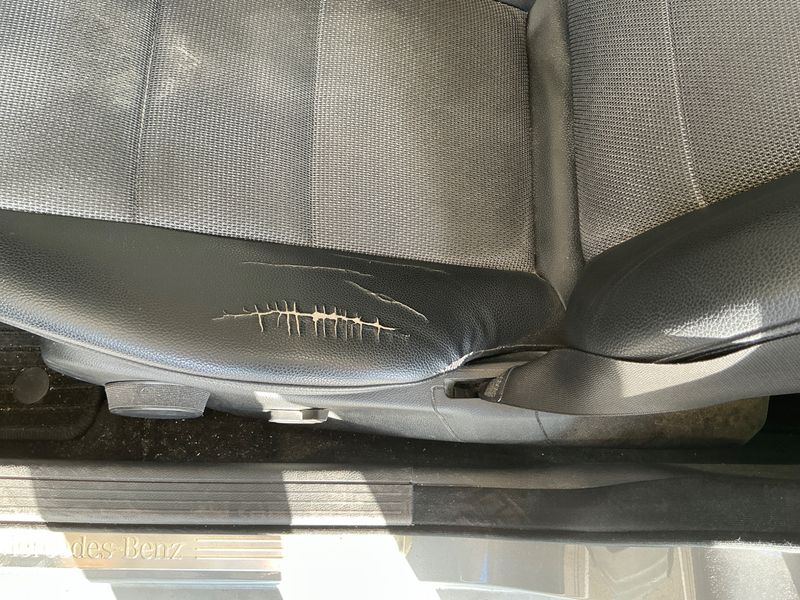 Mercedes-Benz C-Klasse C 220 CDI BlueEfficiency Avantgarde 2010 – снимка 28