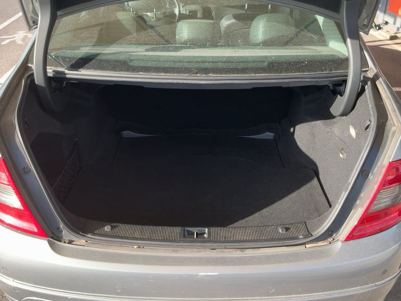 Mercedes-Benz C-Klasse C 220 CDI BlueEfficiency Avantgarde 2010 – снимка 15