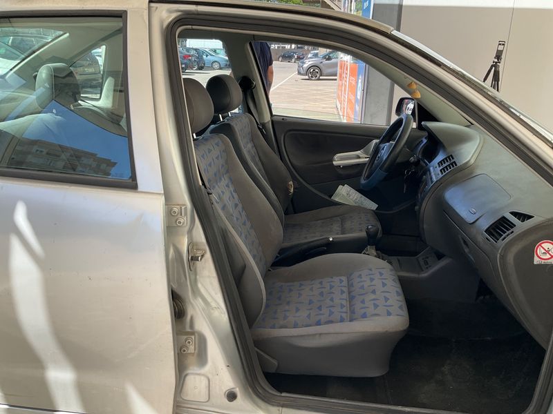 Seat Cordoba 1.9 TDI Tour 2002 – снимка 3