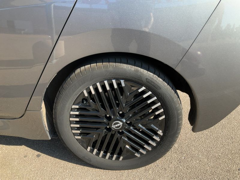 Nissan Leaf electric drive 110 kW N-Connecta 2024 – снимка 5