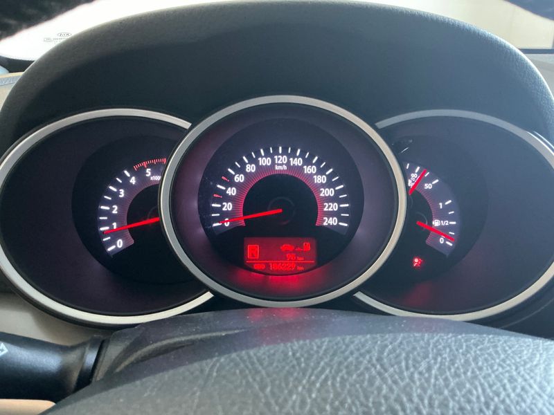 Kia Sorento 2.2 CRDi Attract 4WD 2010 – снимка 18