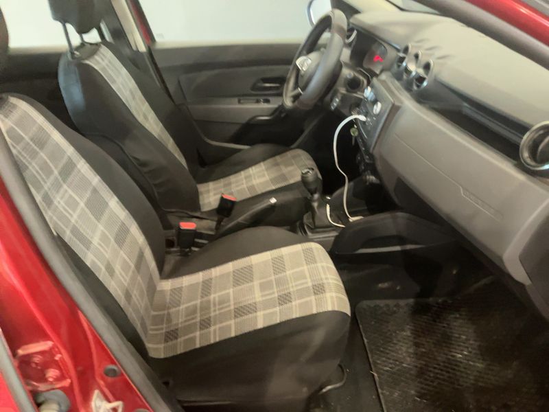 Dacia Duster 1.5 Blue dCi Essential 4x4 2021 – снимка 16