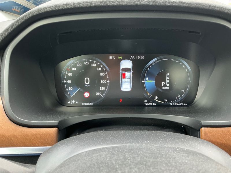 Volvo S90 2.0 T6 WIN ENGINE Inscription Plug-In Hybrid AWD 2017 – снимка 18