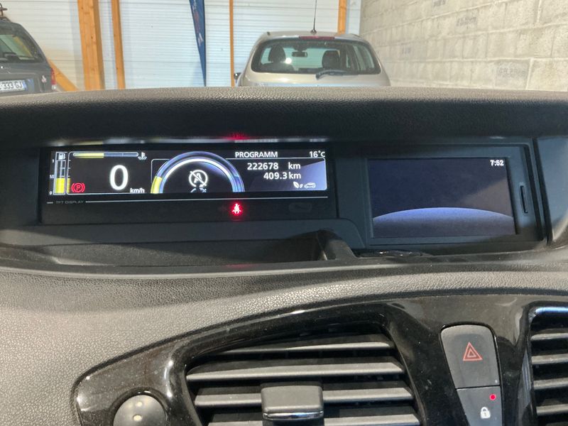 Renault Scenic 1.5 dCi BOSE Edition 2012 – снимка 18