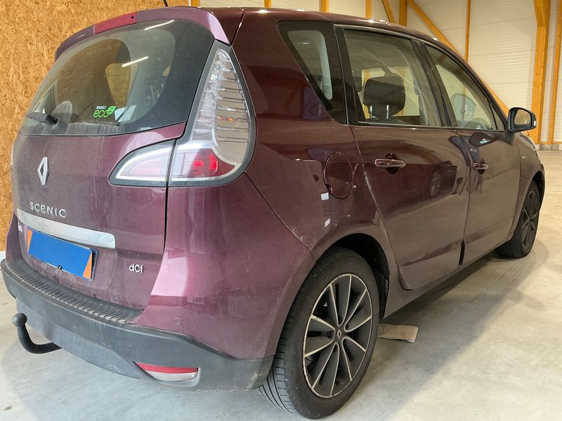 Renault Scenic 1.5 dCi BOSE Edition 2012 – снимка 8
