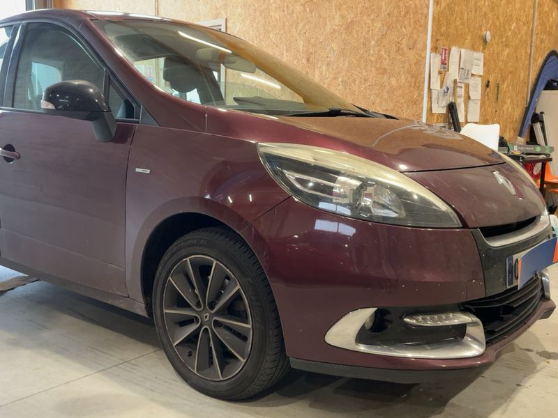 Renault Scenic 1.5 dCi BOSE Edition 2012 – снимка 12