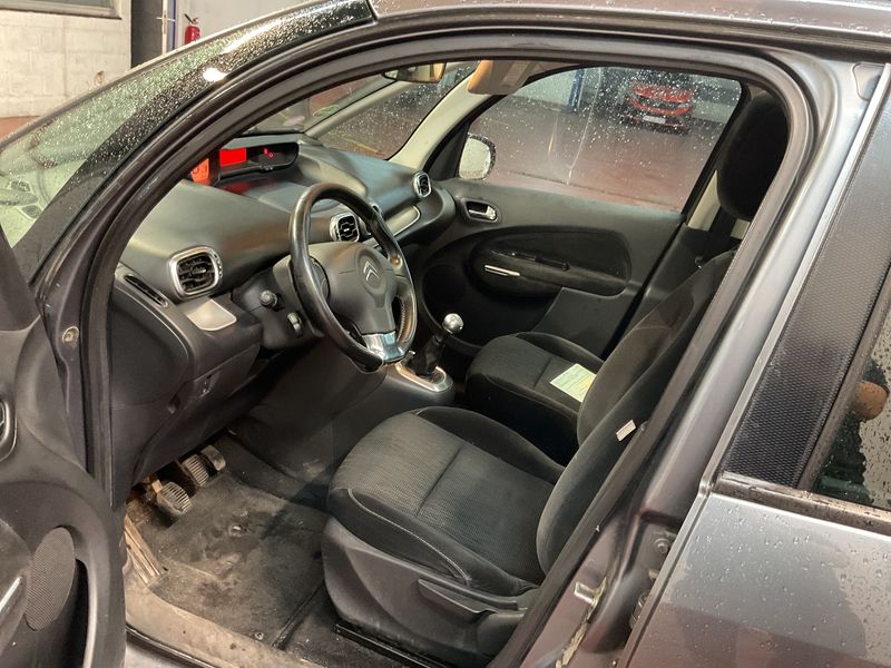 Citroen C3 Picasso 1.6 VTi Exclusive 2009 – снимка 3