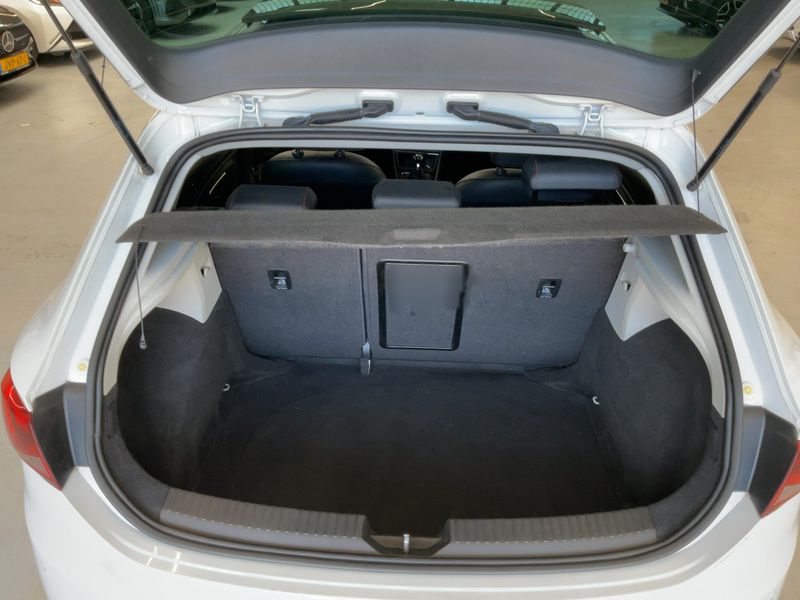 Seat Leon 2.0 TDI FR 2016 – снимка 15