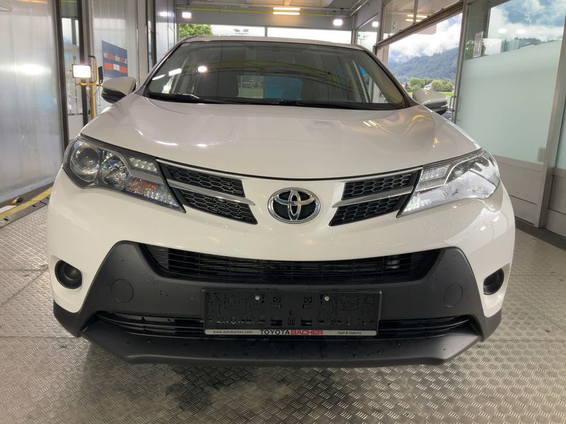 Toyota RAV 4 2.0 D-4D City 2015 – снимка 14