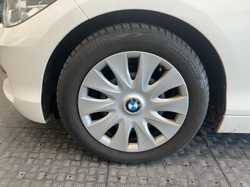 BMW 1er 118i Advantage 2017 – снимка 3