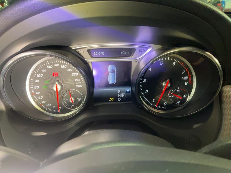Mercedes-Benz CLA-Klasse CLA 180 Shooting Brake Urban 2018 – снимка 18