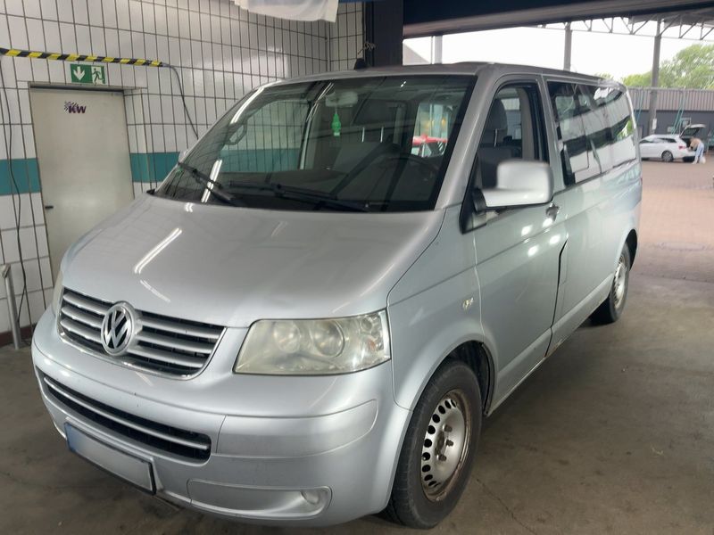 Volkswagen T5 Multivan 2.5 TDI 2003 – снимка 1