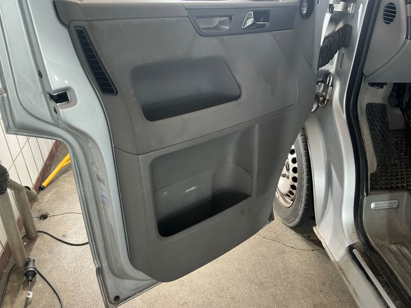 Volkswagen T5 Multivan 2.5 TDI 2003 – снимка 47