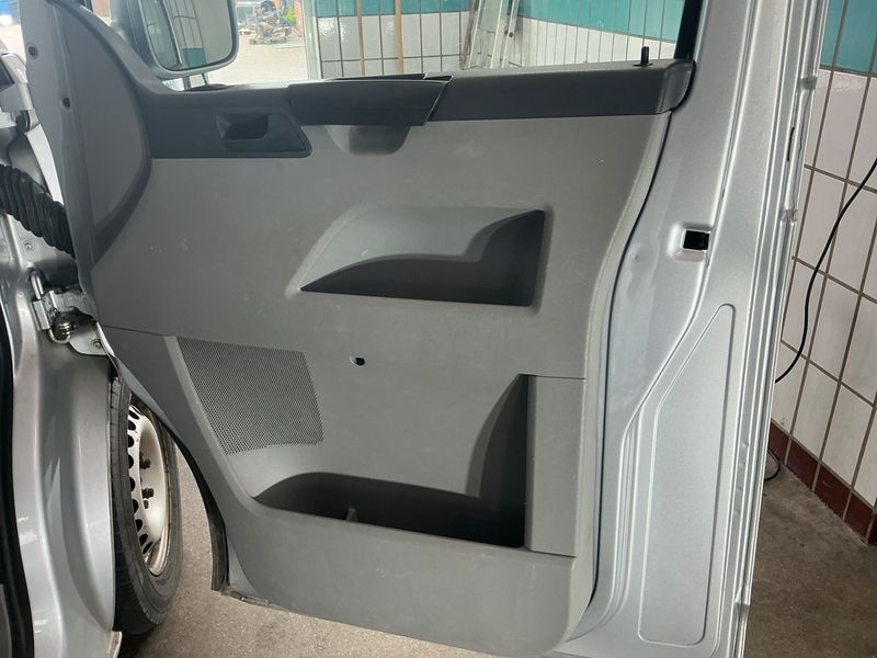 Volkswagen T5 Multivan 2.5 TDI 2003 – снимка 50