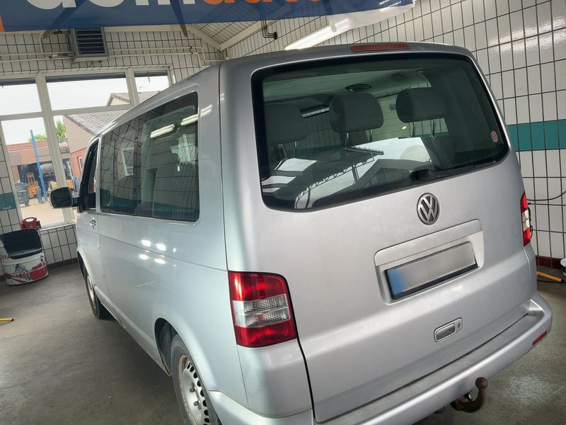 Volkswagen T5 Multivan 2.5 TDI 2003 – снимка 6