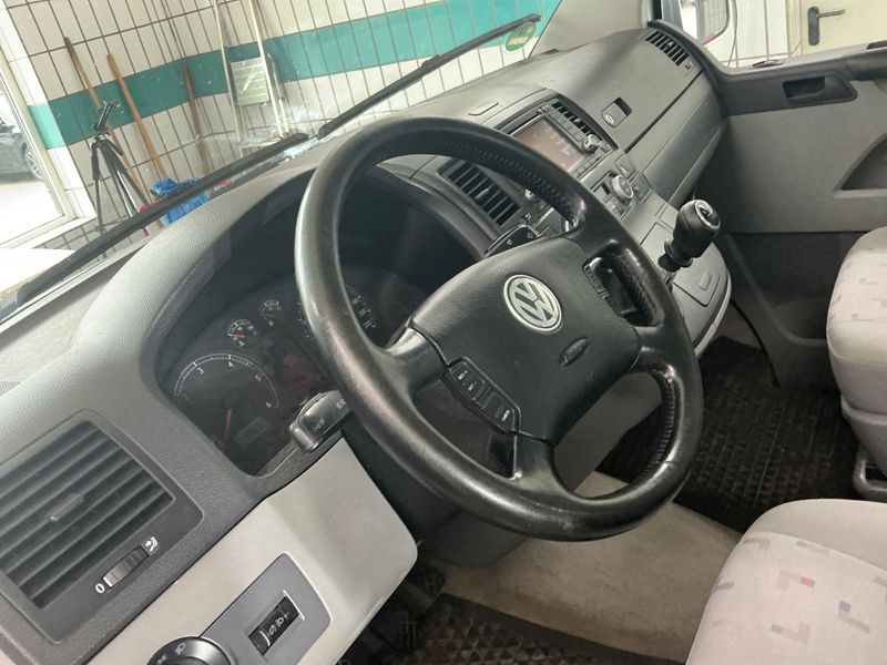 Volkswagen T5 Multivan 2.5 TDI 2003 – снимка 56
