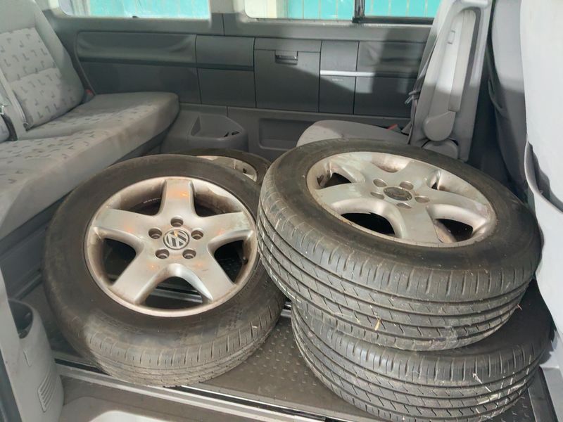 Volkswagen T5 Multivan 2.5 TDI 2003 – снимка 20