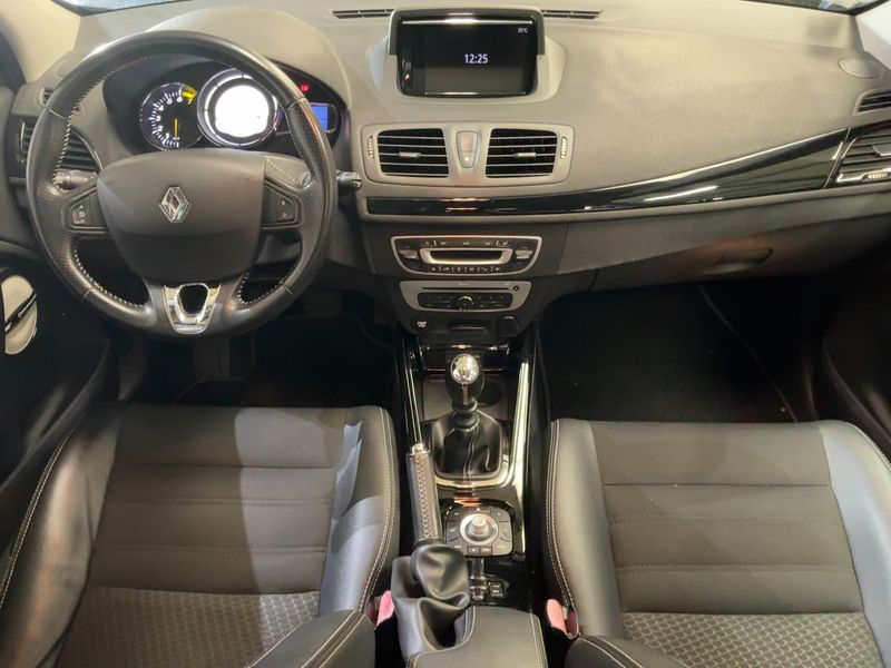 Renault Megane 1.2 TCe Energy BOSE Edition 2015 – снимка 17