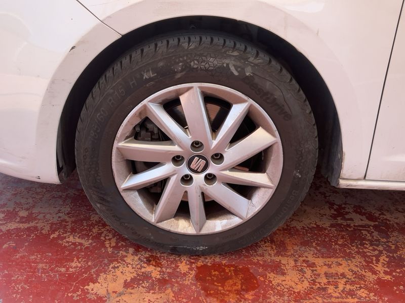 Seat Ibiza 1.6 TDI Stylance / Style 2014 – снимка 3