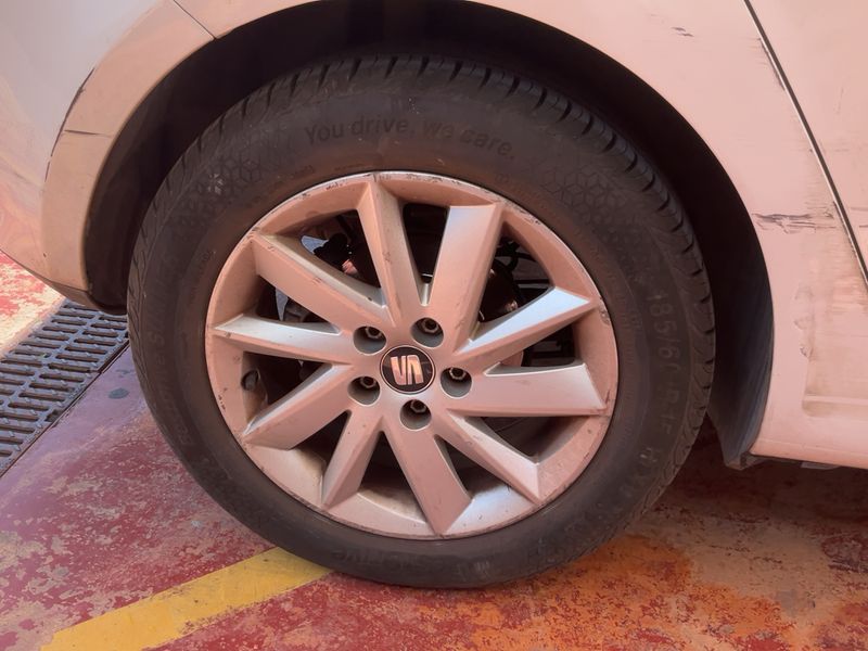 Seat Ibiza 1.6 TDI Stylance / Style 2014 – снимка 9