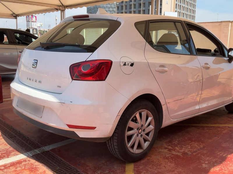 Seat Ibiza 1.6 TDI Stylance / Style 2014 – снимка 8