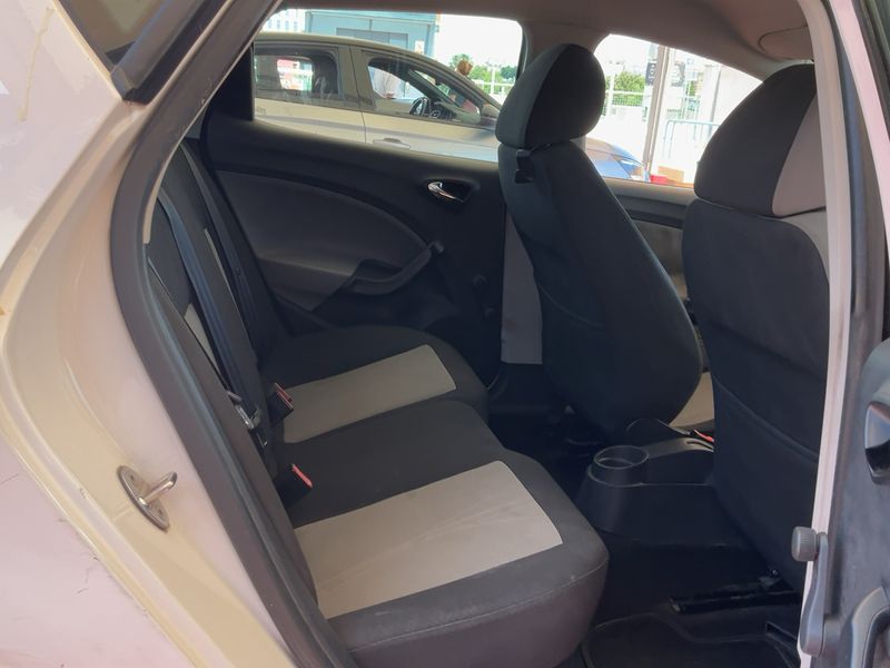 Seat Ibiza 1.6 TDI Stylance / Style 2014 – снимка 19