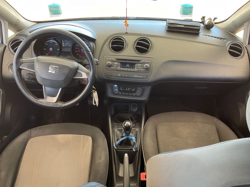 Seat Ibiza 1.6 TDI Stylance / Style 2014 – снимка 17