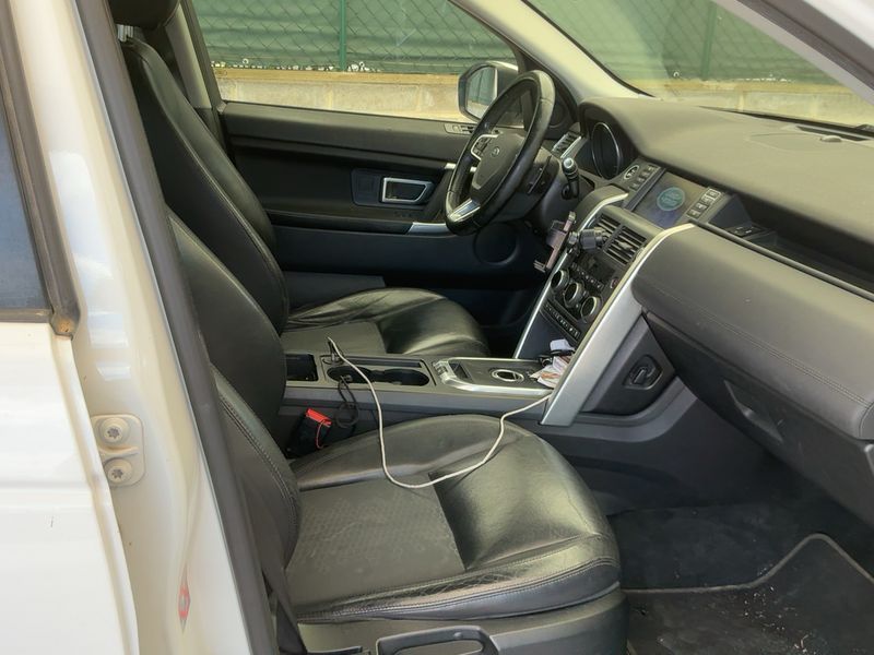 Land Rover Discovery Sport 2.0 Td4 SE AWD 2016 – снимка 16