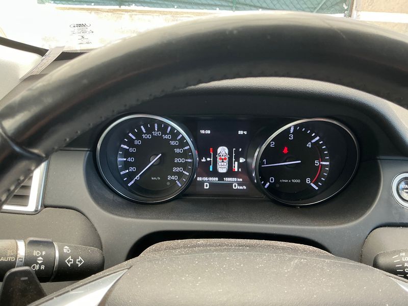 Land Rover Discovery Sport 2.0 Td4 SE AWD 2016 – снимка 18