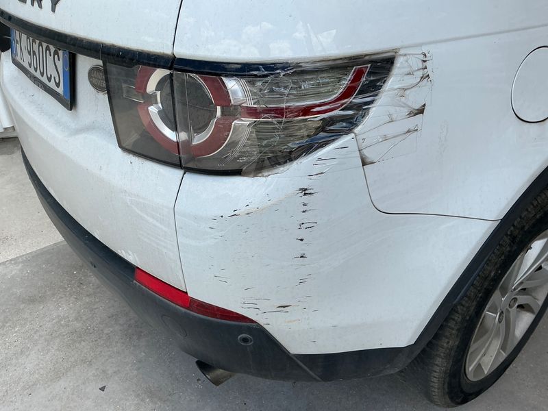 Land Rover Discovery Sport 2.0 Td4 SE AWD 2016 – снимка 25