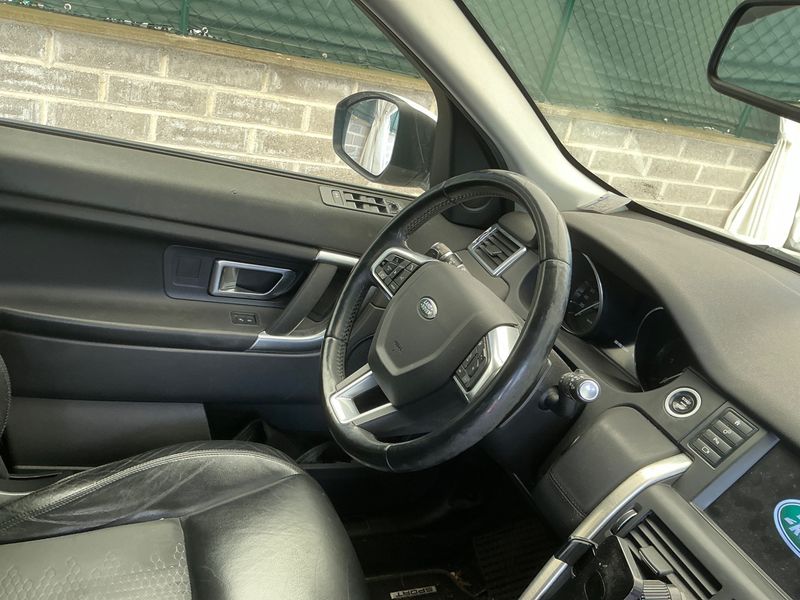 Land Rover Discovery Sport 2.0 Td4 SE AWD 2016 – снимка 22