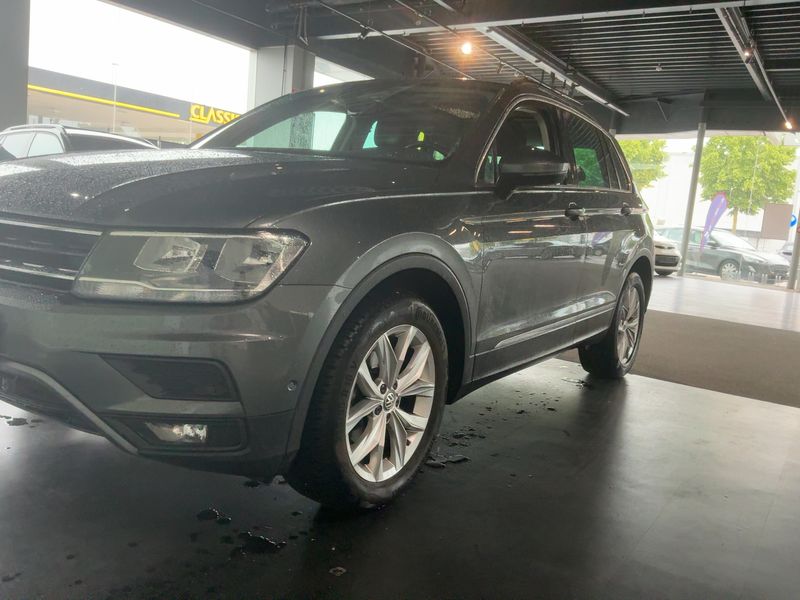 Volkswagen Tiguan 2.0 TDI Comfortline 4Motion BlueMotion Tech 2017 – снимка 2