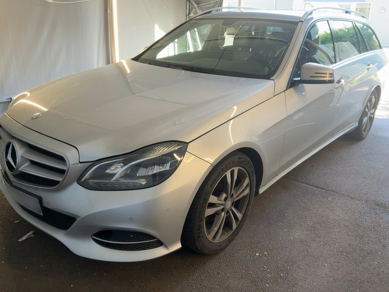 Mercedes-Benz E-Klasse E 220 CDI T BlueTEC Avantgarde 2016
