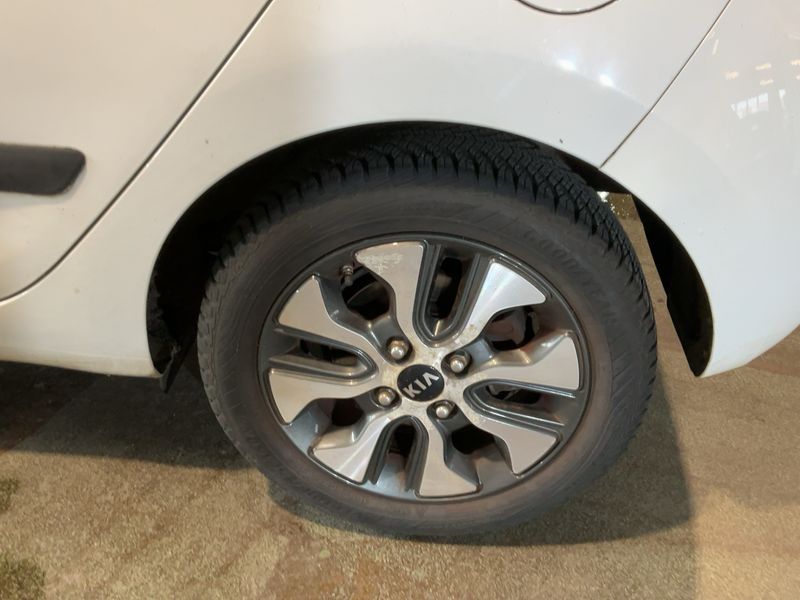 Kia Picanto 1.0 Dream Team 2015 – снимка 5