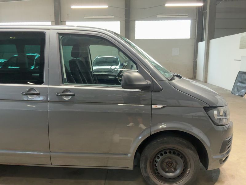 Volkswagen T6 Multivan 2.0 TDI Trendline 2016 – снимка 12