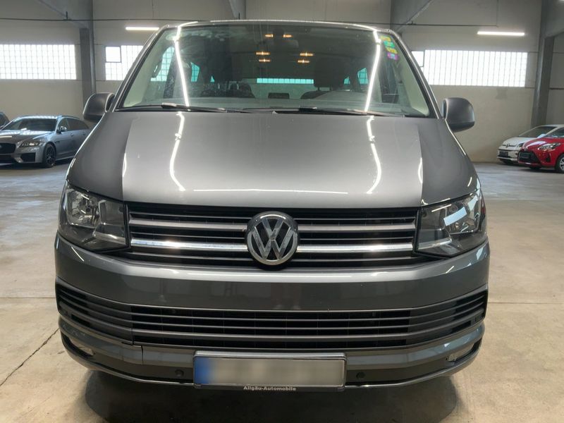Volkswagen T6 Multivan 2.0 TDI Trendline 2016 – снимка 14