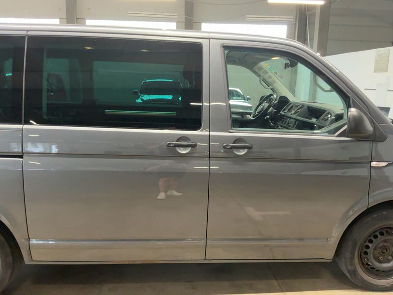 Volkswagen T6 Multivan 2.0 TDI Trendline 2016 – снимка 10