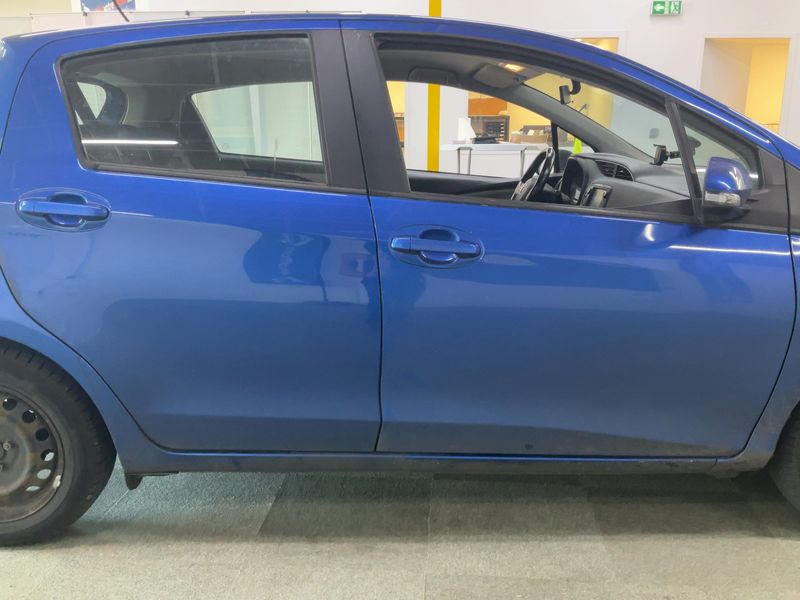 Toyota Yaris 1.4 D-4D Active 2016 – снимка 10