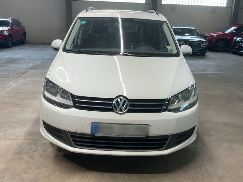 Volkswagen Sharan 2.0 TDI Comfortline BlueMotion Tech 2015 – снимка 14