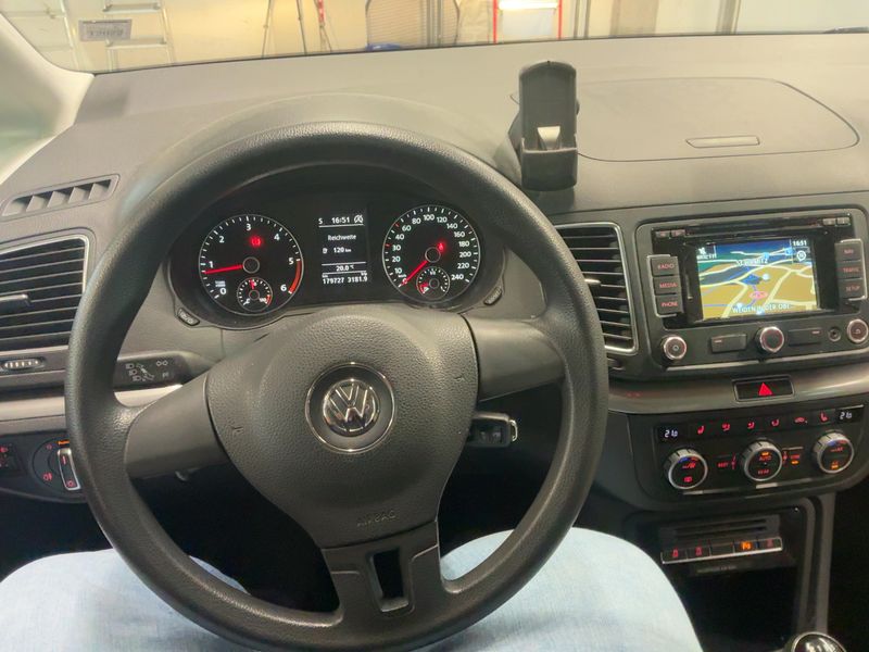 Volkswagen Sharan 2.0 TDI Comfortline BlueMotion Tech 2015 – снимка 18