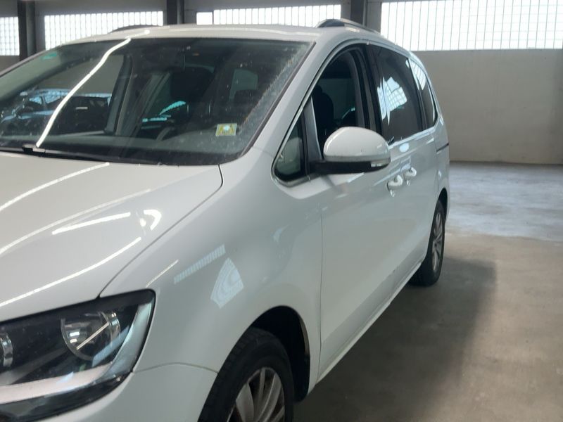 Volkswagen Sharan 2.0 TDI Comfortline BlueMotion Tech 2015 – снимка 2
