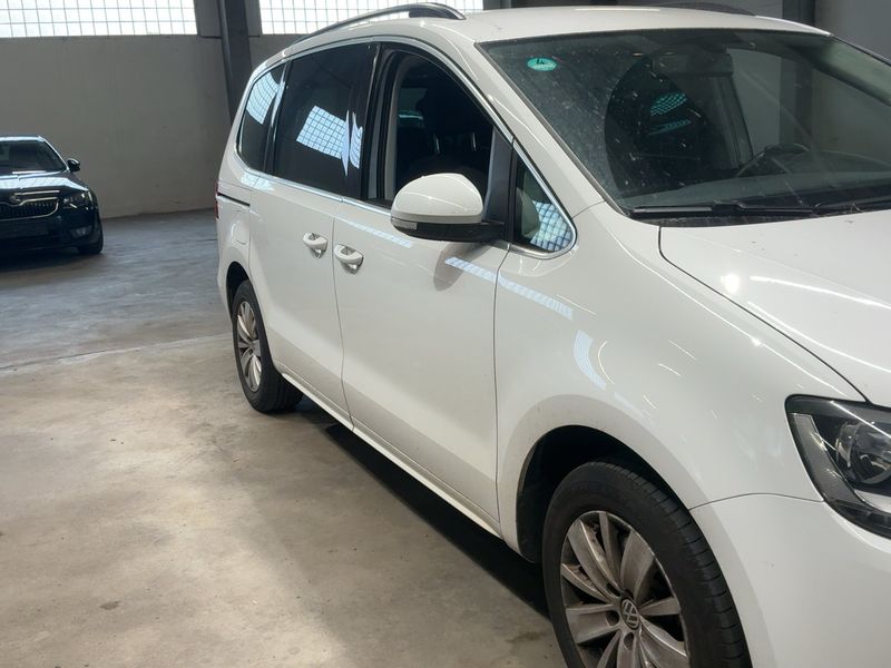 Volkswagen Sharan 2.0 TDI Comfortline BlueMotion Tech 2015 – снимка 12