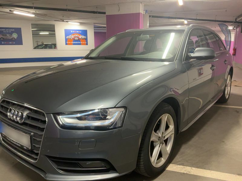 Audi A4 2.0 TDI Attraction 2013