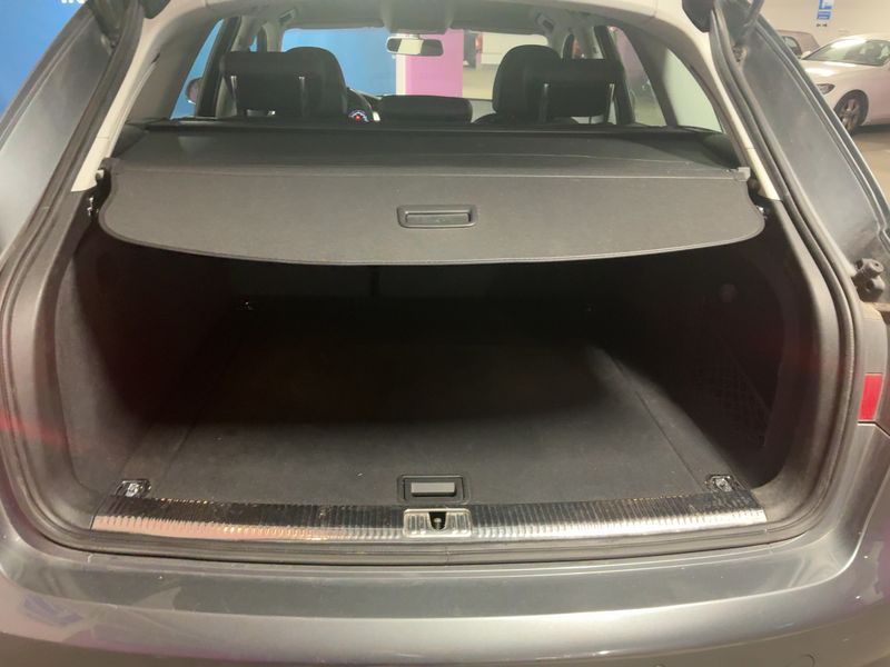 Audi A4 2.0 TDI Attraction 2013 – снимка 10