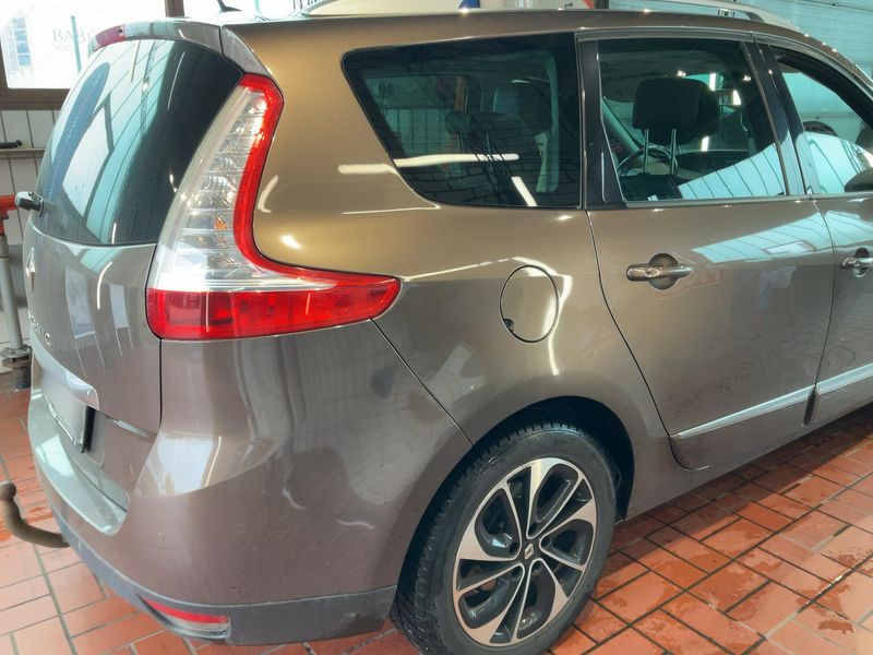 Renault Grand Scenic 2.0 dCi BOSE Edition 2014 – снимка 8