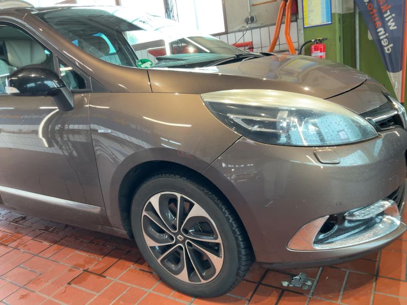 Renault Grand Scenic 2.0 dCi BOSE Edition 2014 – снимка 12